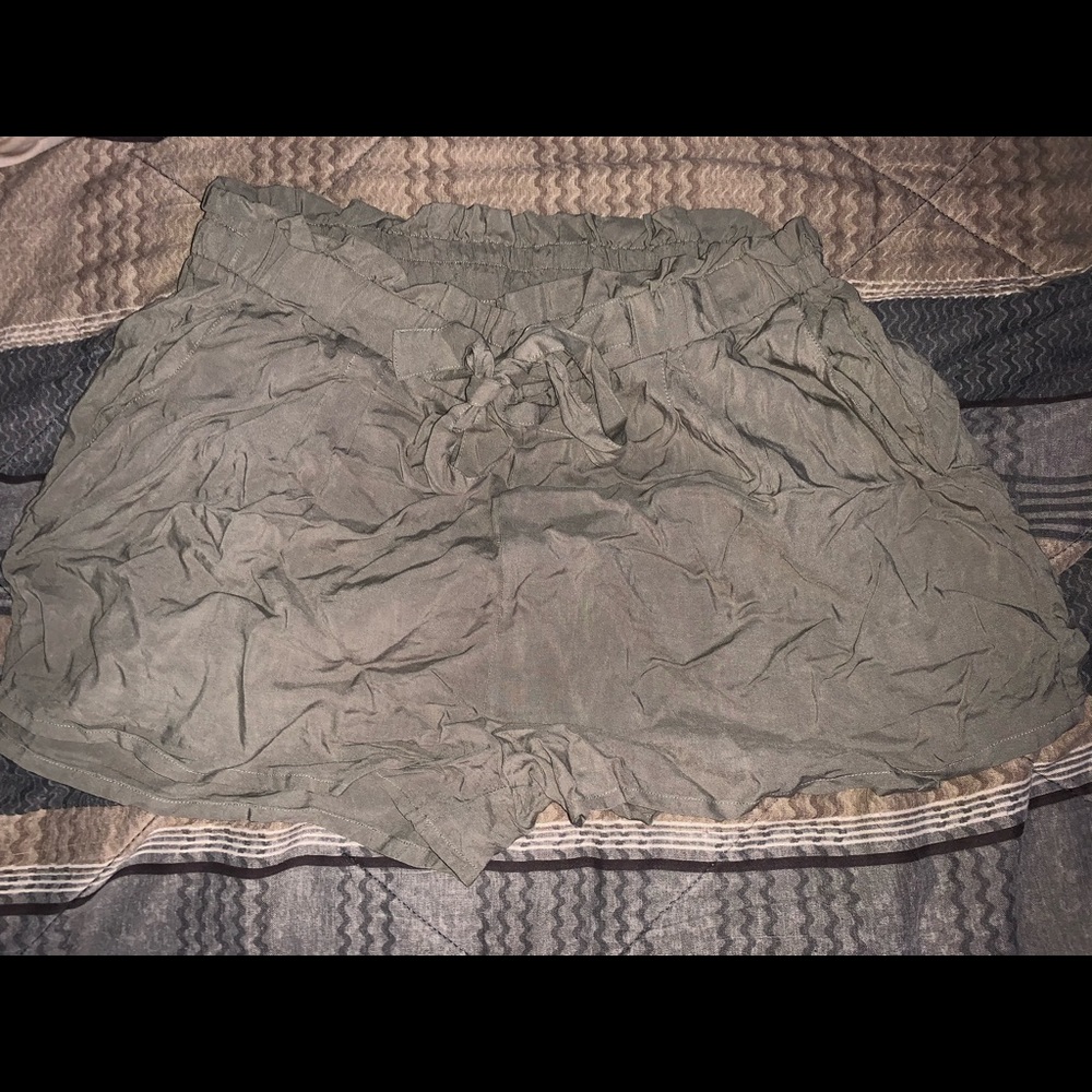 Rayon Cargo Green Shorts